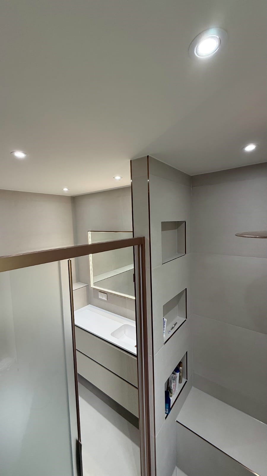 71f3d316-0360-4787-9da9-eda32e6b9ba8