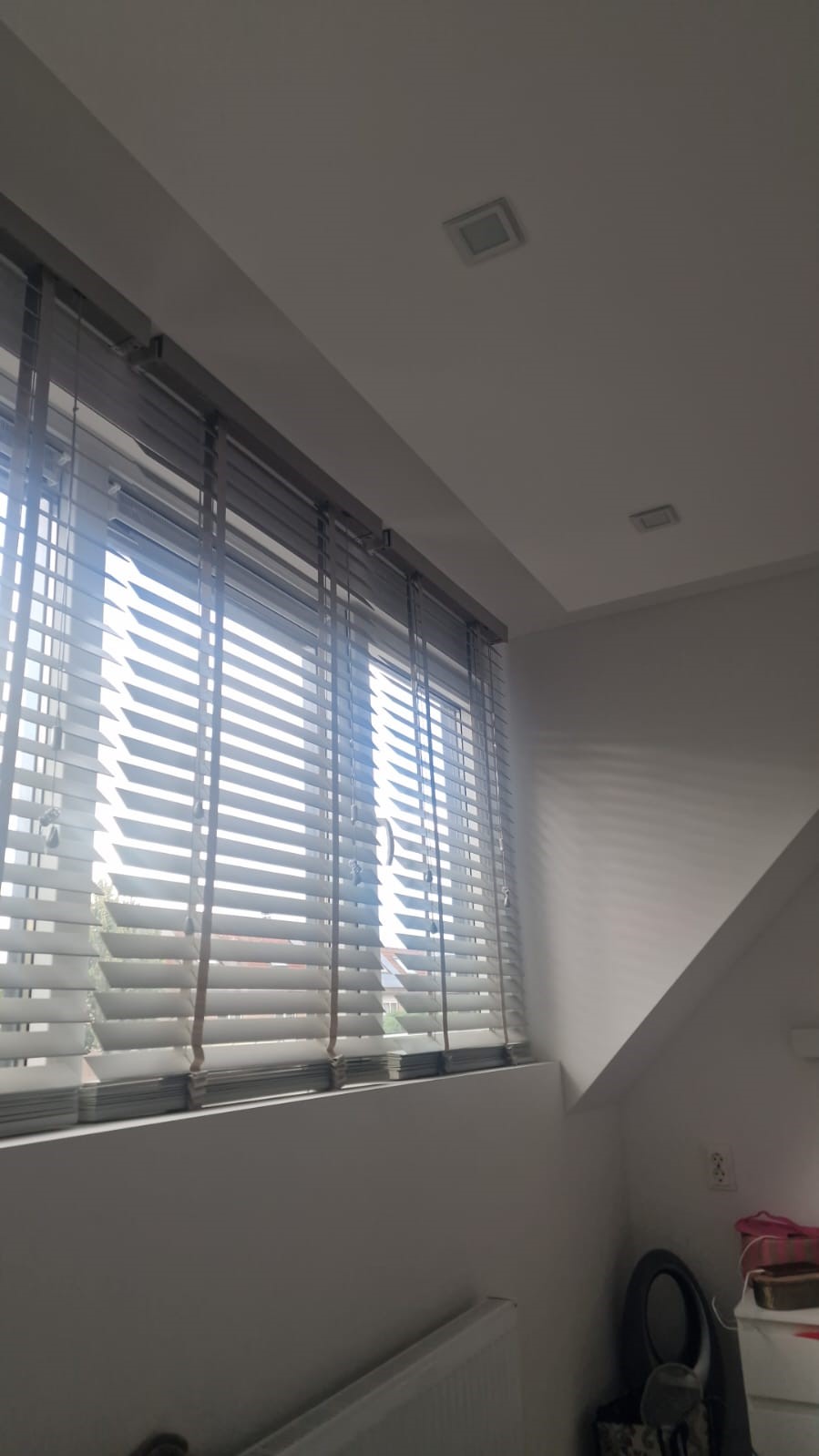 b6e09de6-15da-475b-8e7e-902cf021c88f